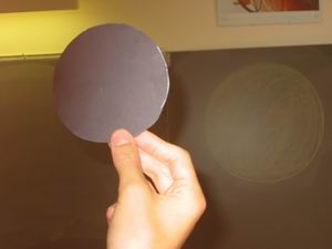 - 1 -Le disque noir r.. Ecoles du Monde - 